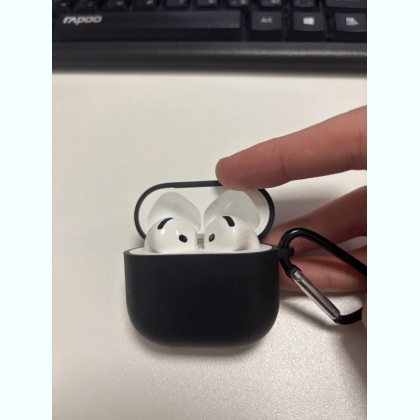   Apple AirPods 4     4500 