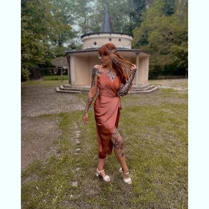 ���������  ����� ���