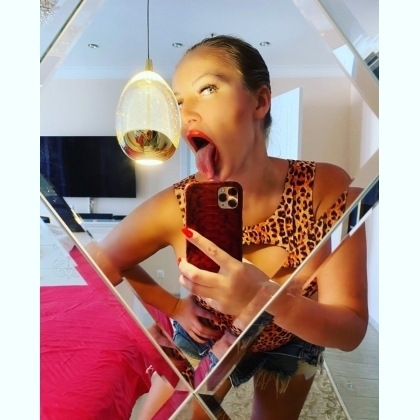 ��y � �oc��, ��� �������, ��o���� ���pee, ����� �����... ���� �����..