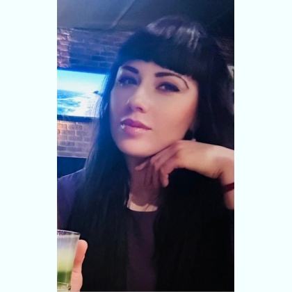 �����